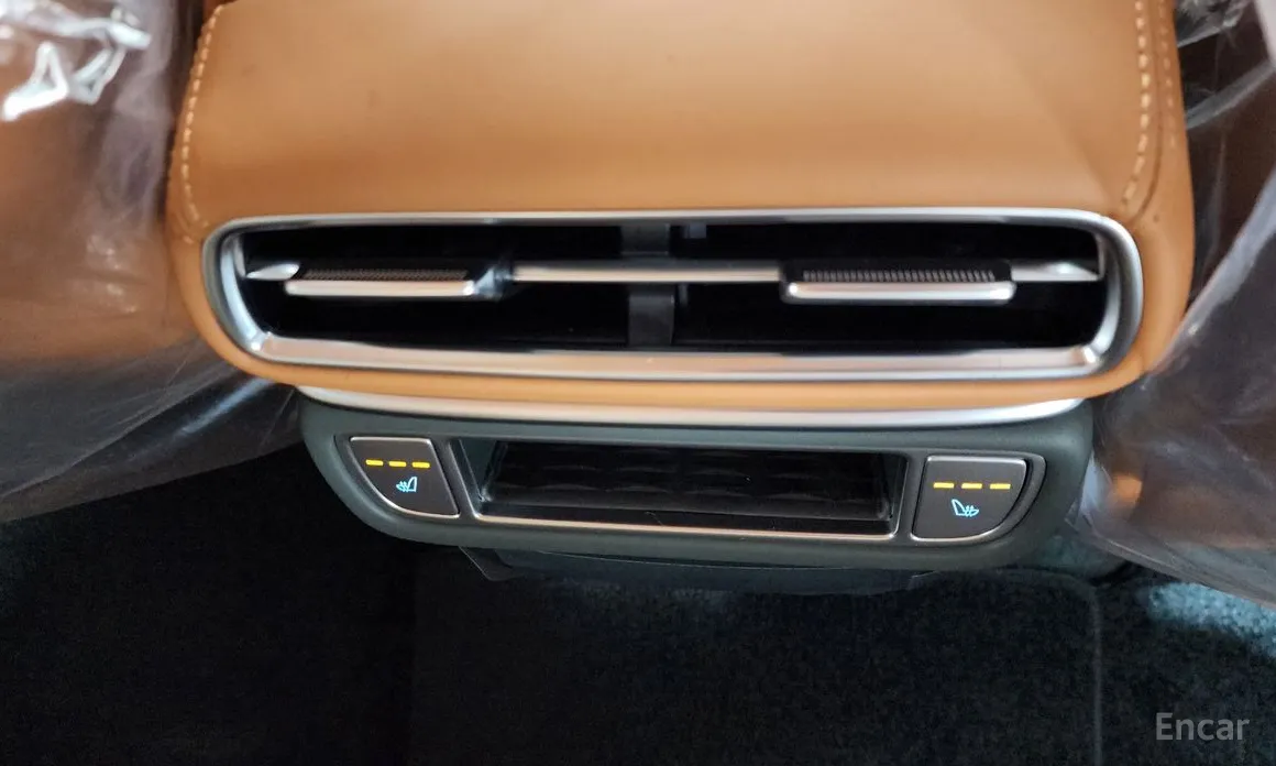 Фото 18 - Genesis GV80