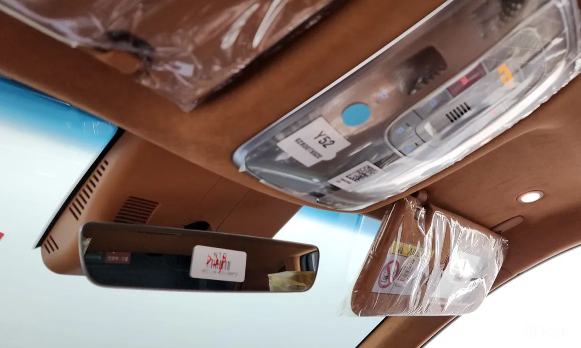 Фото 19 - Genesis GV80