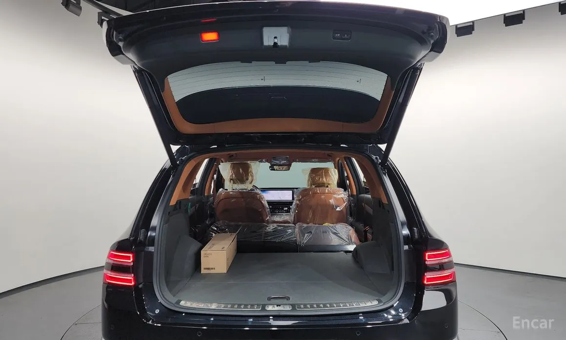 Фото 20 - Genesis GV80