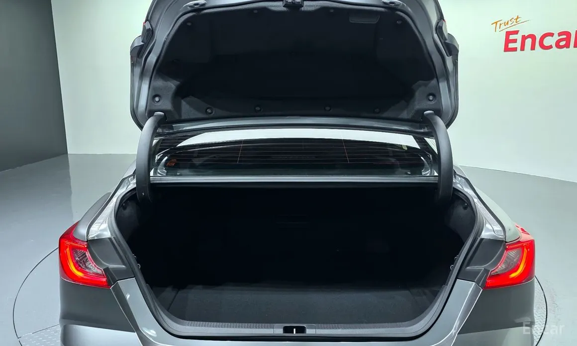 Фото 20 - Toyota Camry