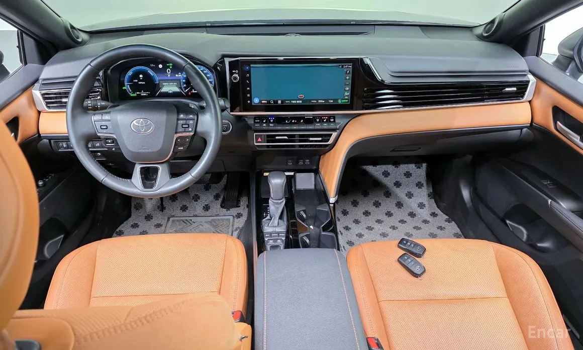 Фото 7 - Toyota Camry