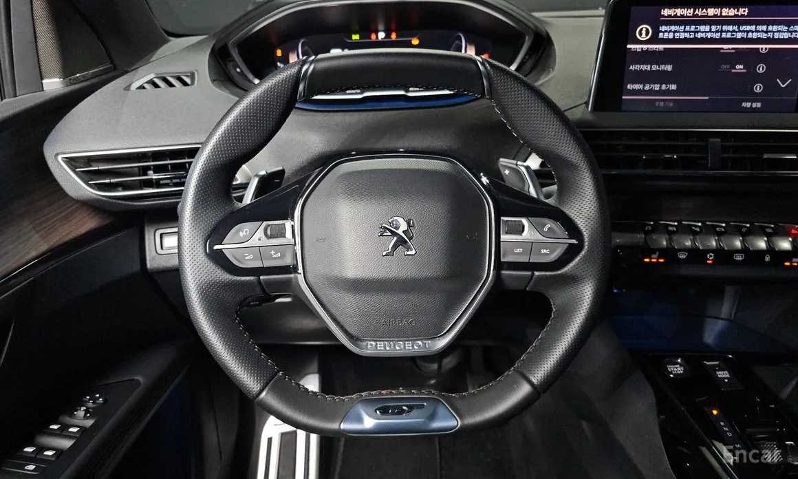 Фото 13 - Peugeot 3008