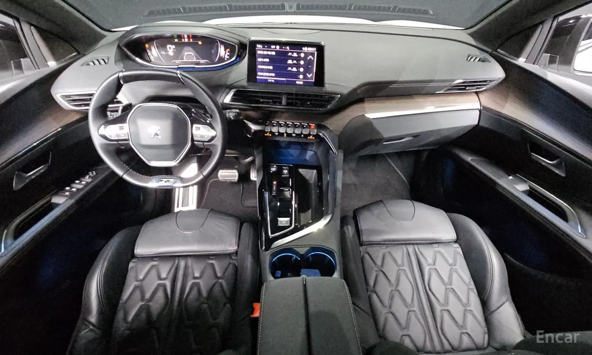 Фото 7 - Peugeot 3008