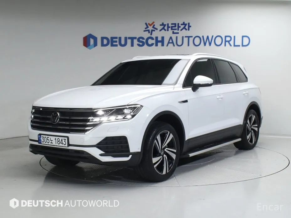 Photo 2 - Volkswagen Touareg