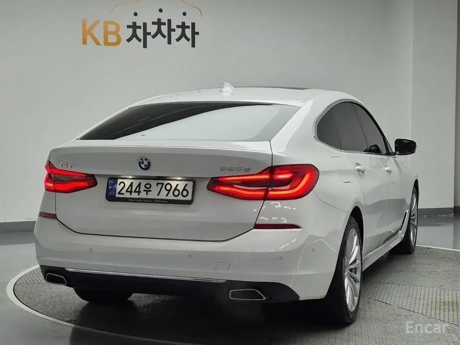 Фото 3 - BMW Gran Turismo