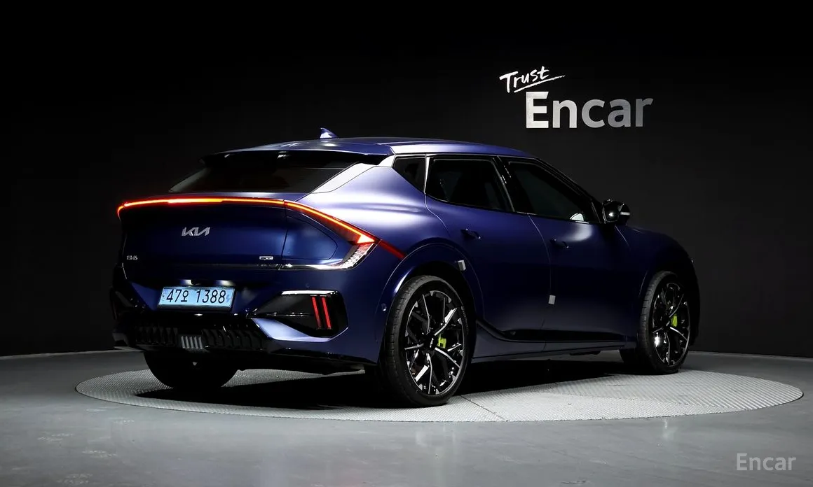 Фото 2 - Kia EV6