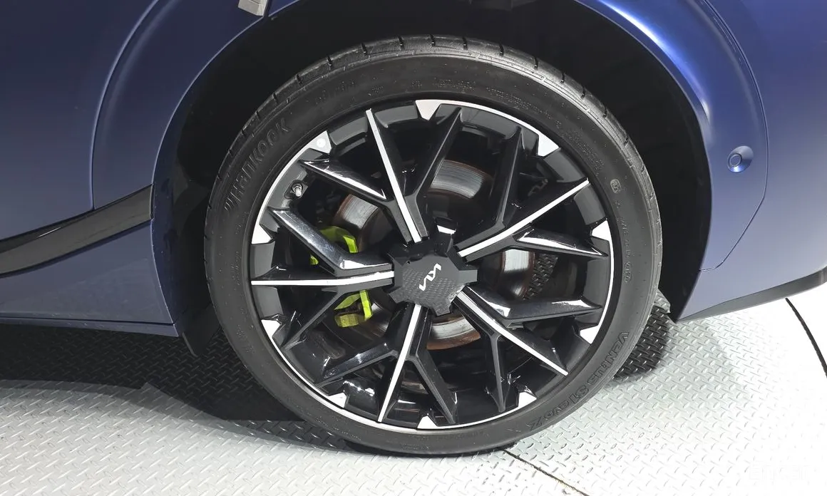 Фото 5 - Kia EV6