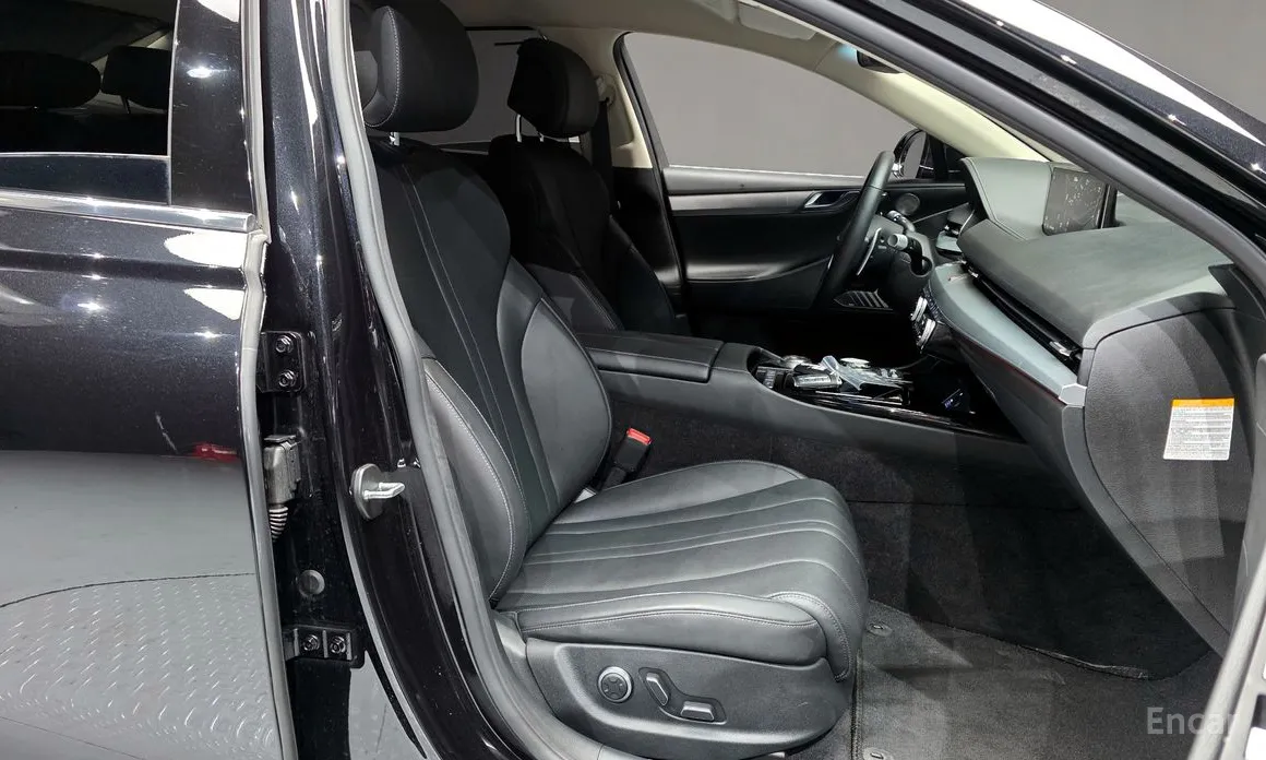 Фото 11 - Genesis G80