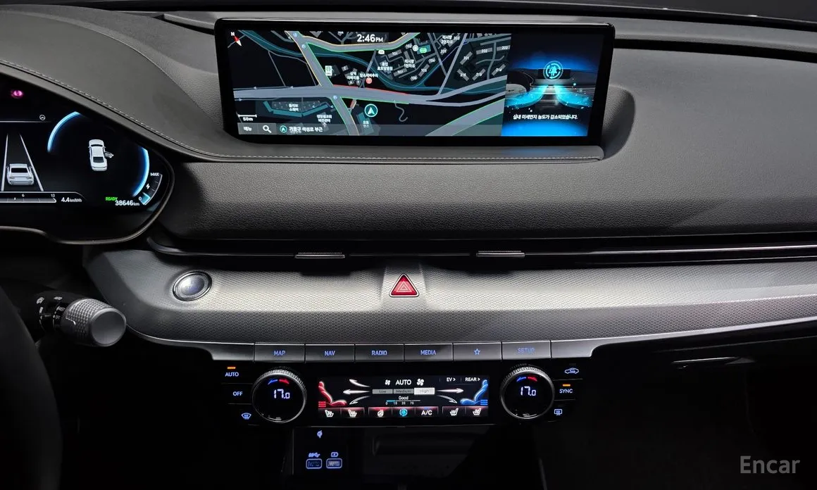 Фото 14 - Genesis G80