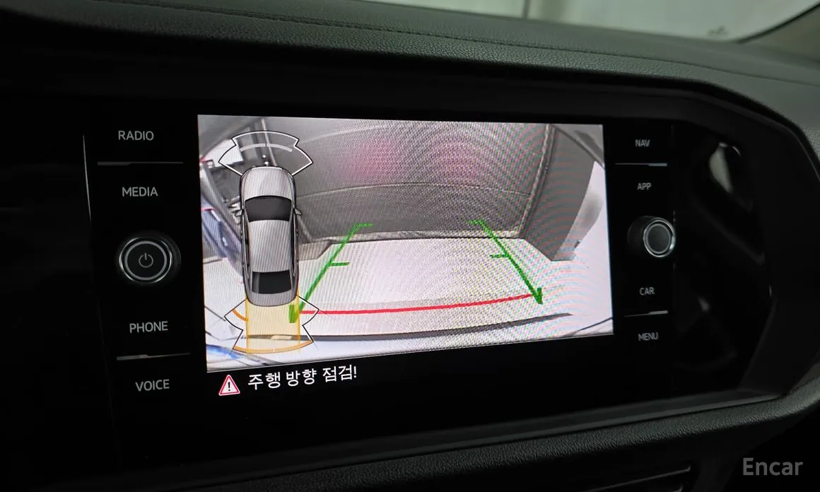 Photo 15 - Volkswagen Jetta