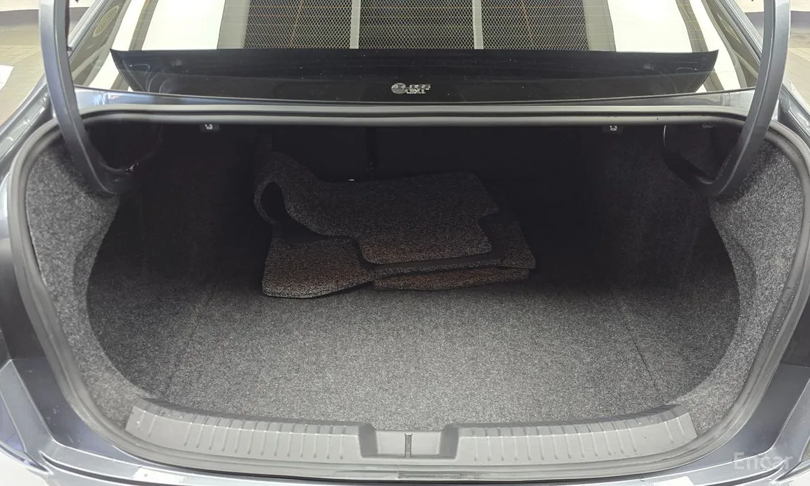 Photo 20 - Volkswagen Jetta