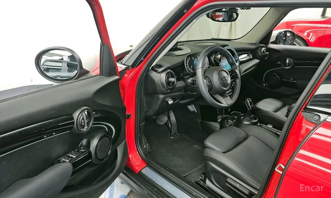 Фото 10 - Mini Cooper