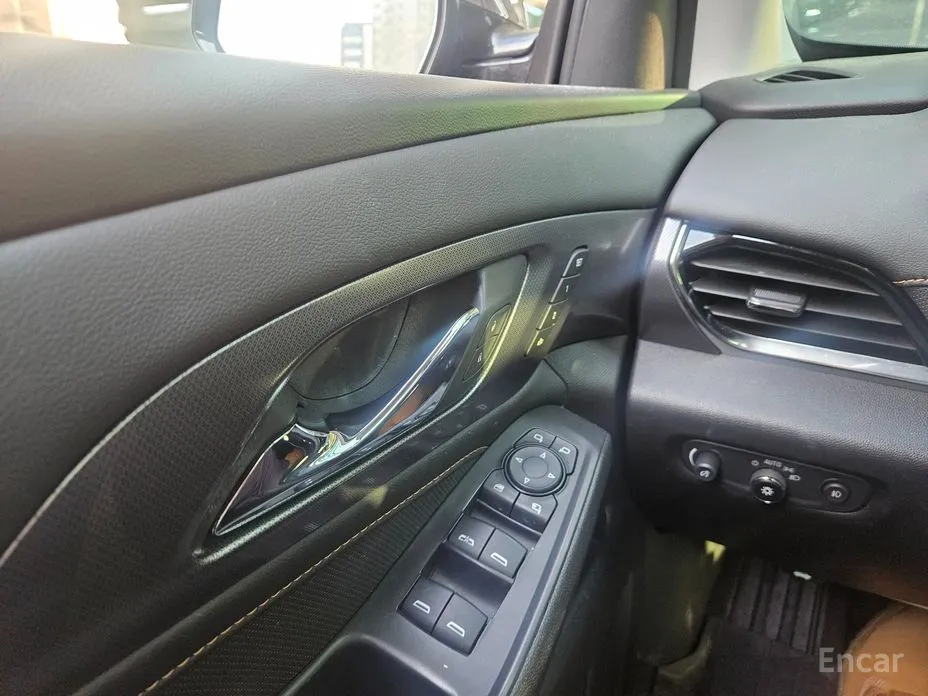 Photo 17 - Chevrolet Traverse