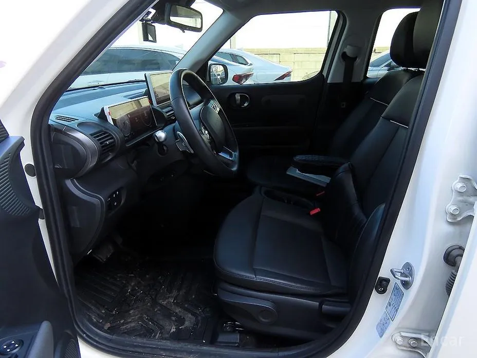 Photo 5 - Hyundai Casper