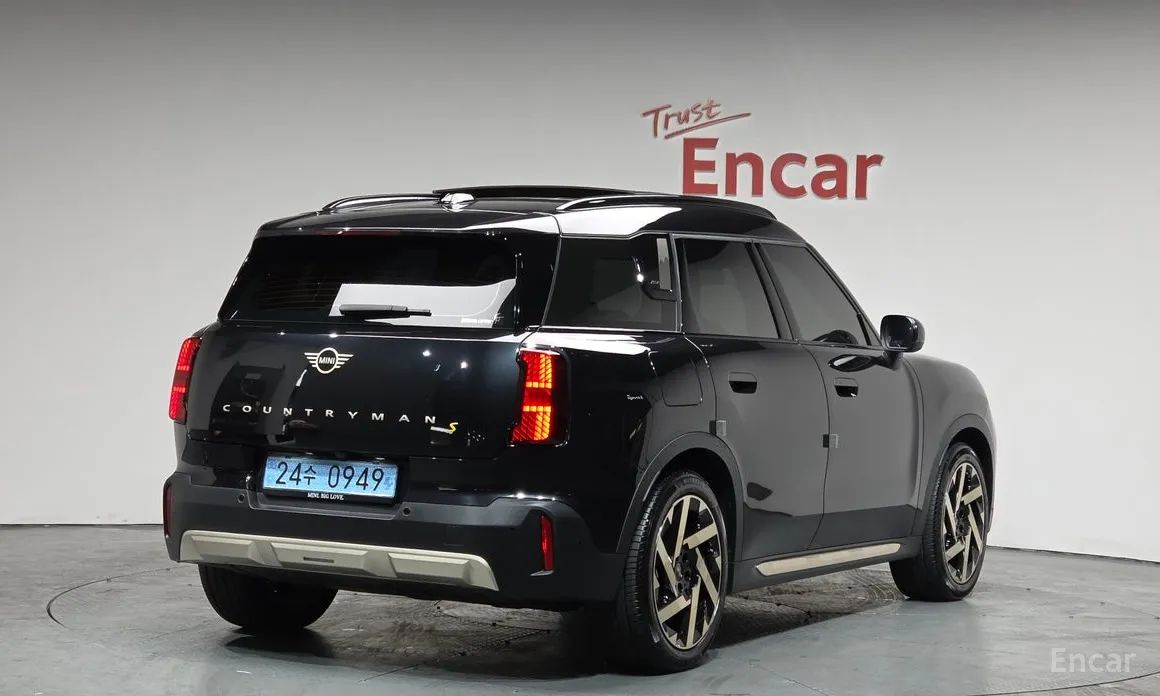 Фото 2 - Mini Countryman