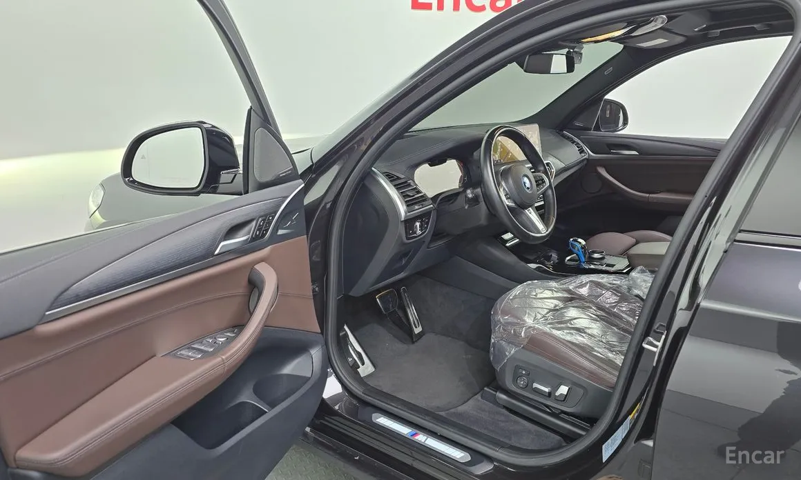 Фото 10 - BMW iX3