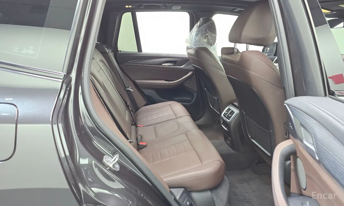 Фото 12 - BMW iX3