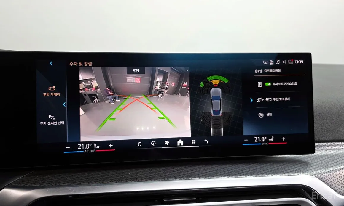 Фото 15 - BMW i4