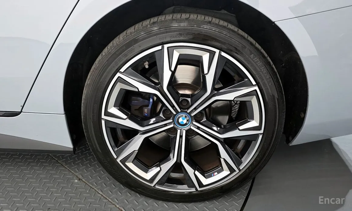 Фото 5 - BMW i4