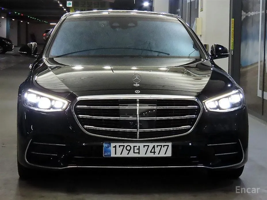 Photo 3 - Mercedes-Benz S-Class