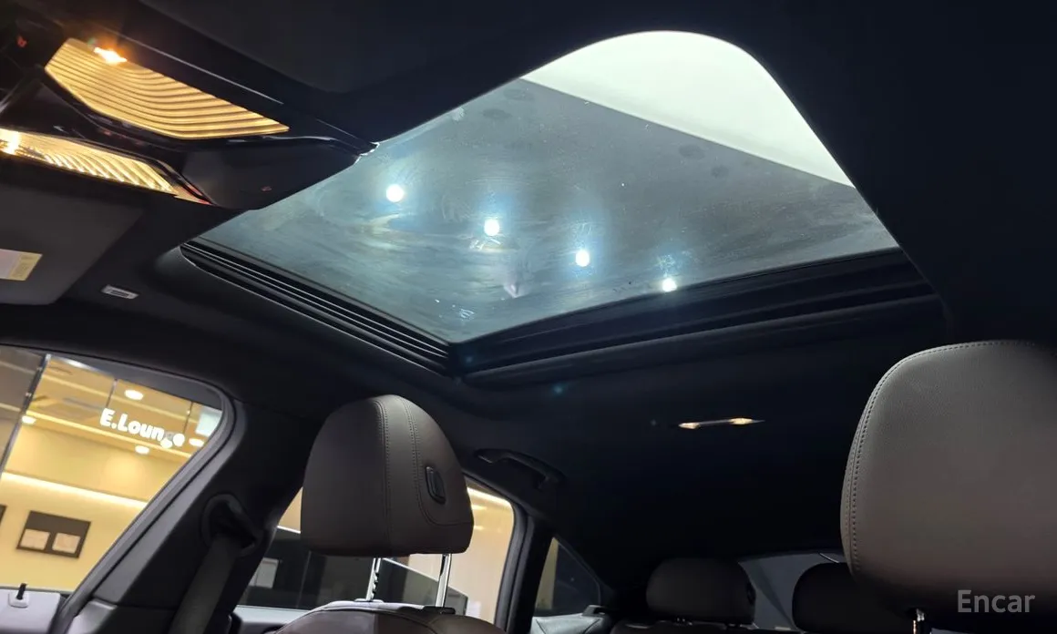 Фото 18 - BMW i4