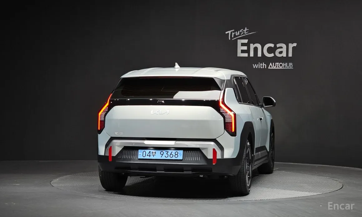 Photo 4 - Kia EV3