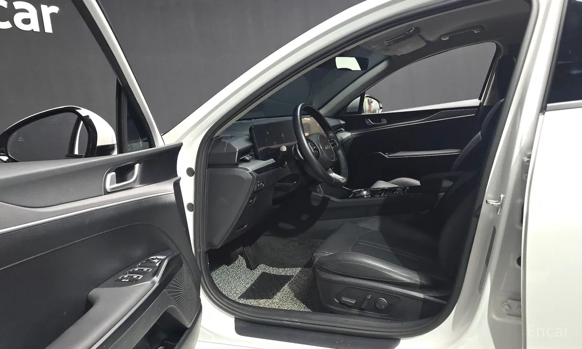 Фото 10 - Kia K5