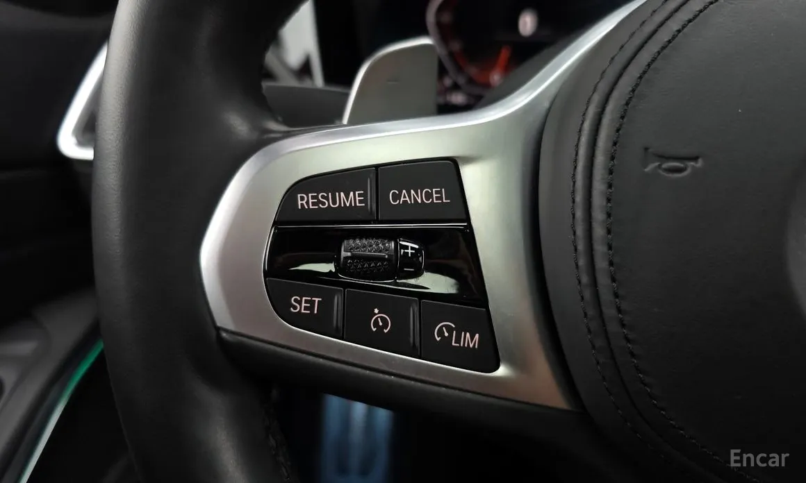 Photo 17 - BMW 3 Series