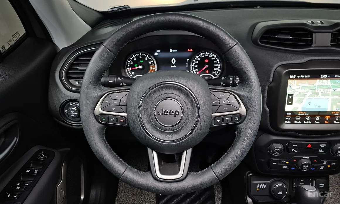 Фото 14 - Jeep Renegade