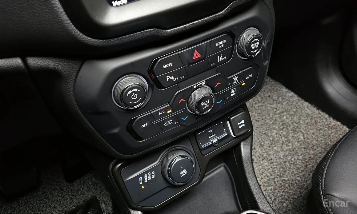 Фото 17 - Jeep Renegade