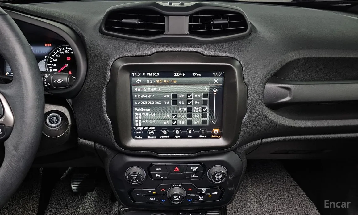 Фото 19 - Jeep Renegade