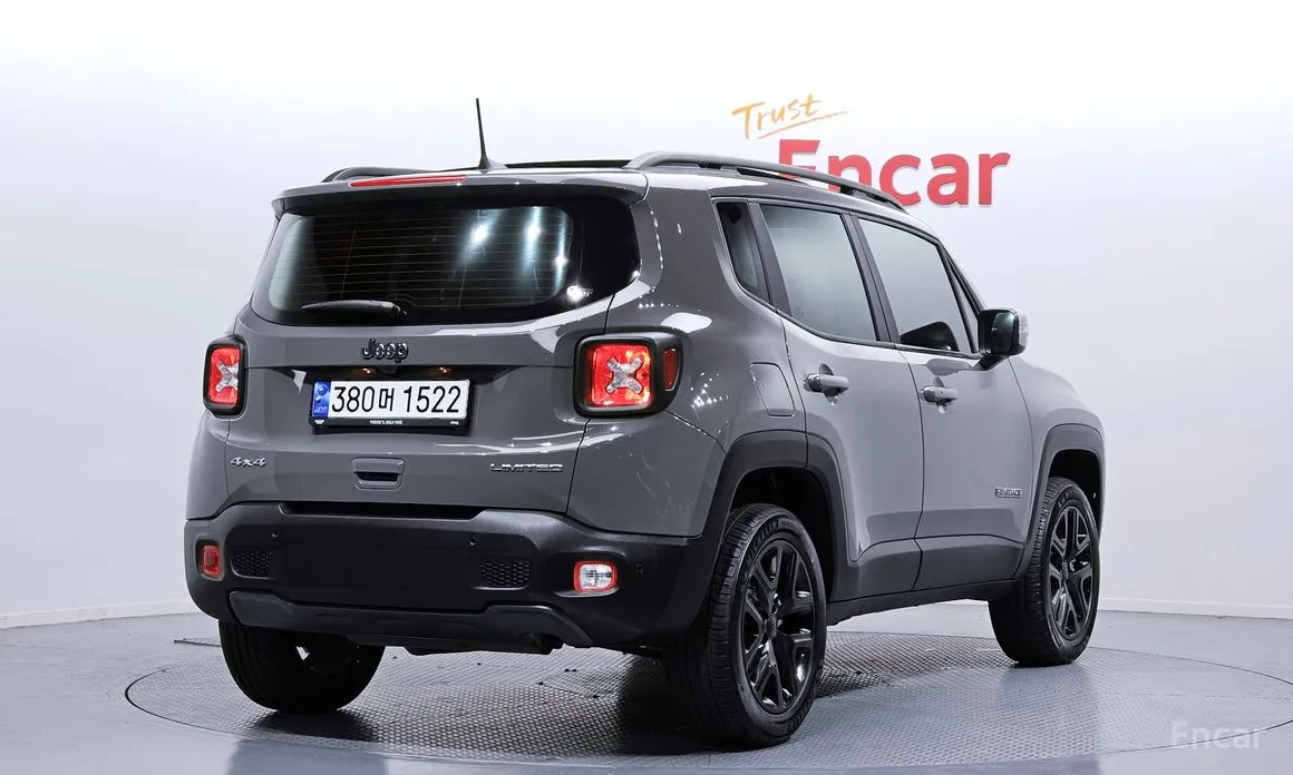 Фото 2 - Jeep Renegade