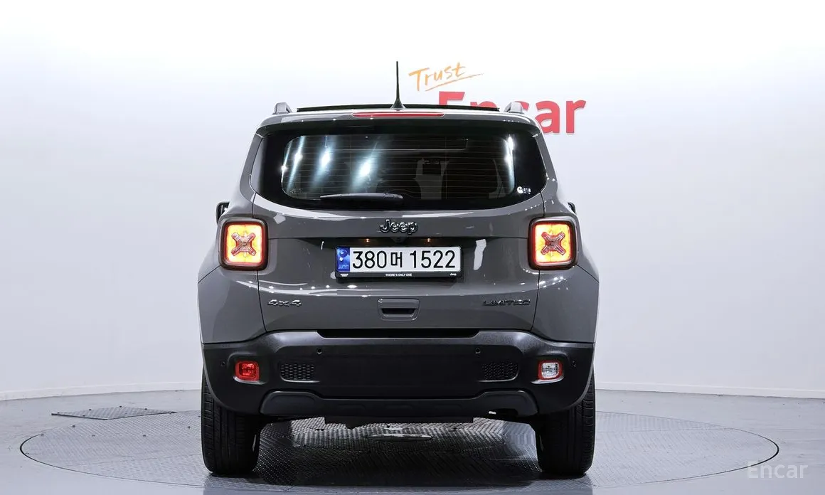 Фото 4 - Jeep Renegade