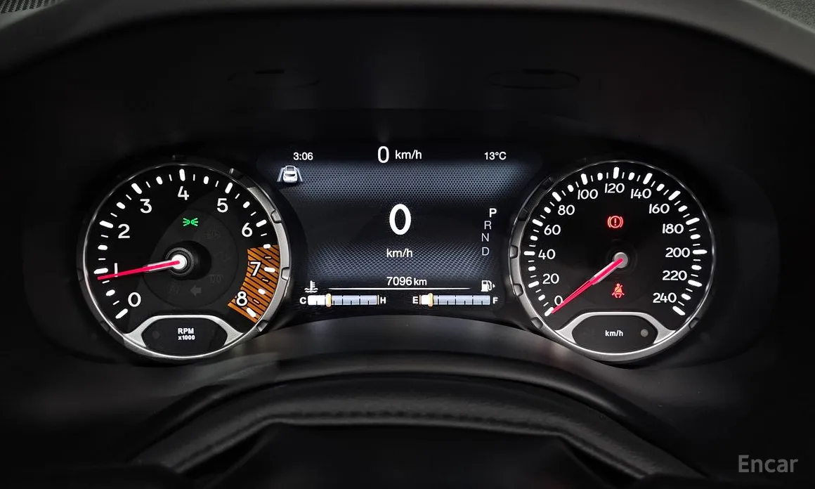 Фото 8 - Jeep Renegade