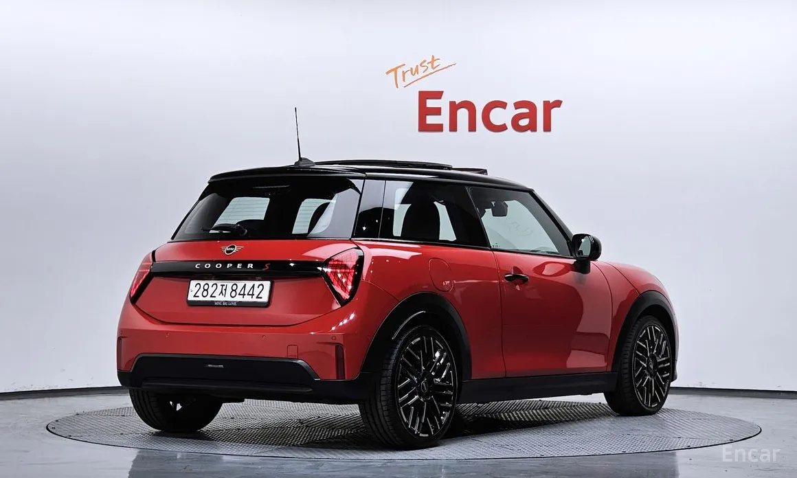 Фото 2 - Mini Cooper