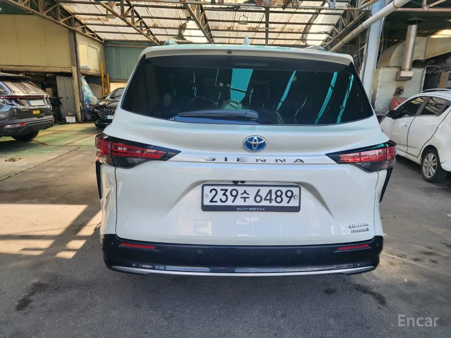 Фото 6 - Toyota Sienna