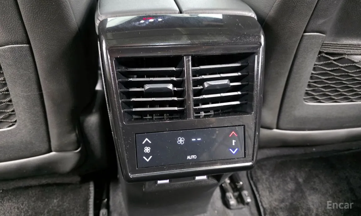 Фото 19 - Citroen DS7