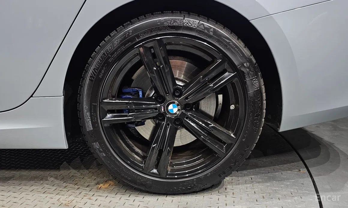 Photo 5 - BMW 3 Series