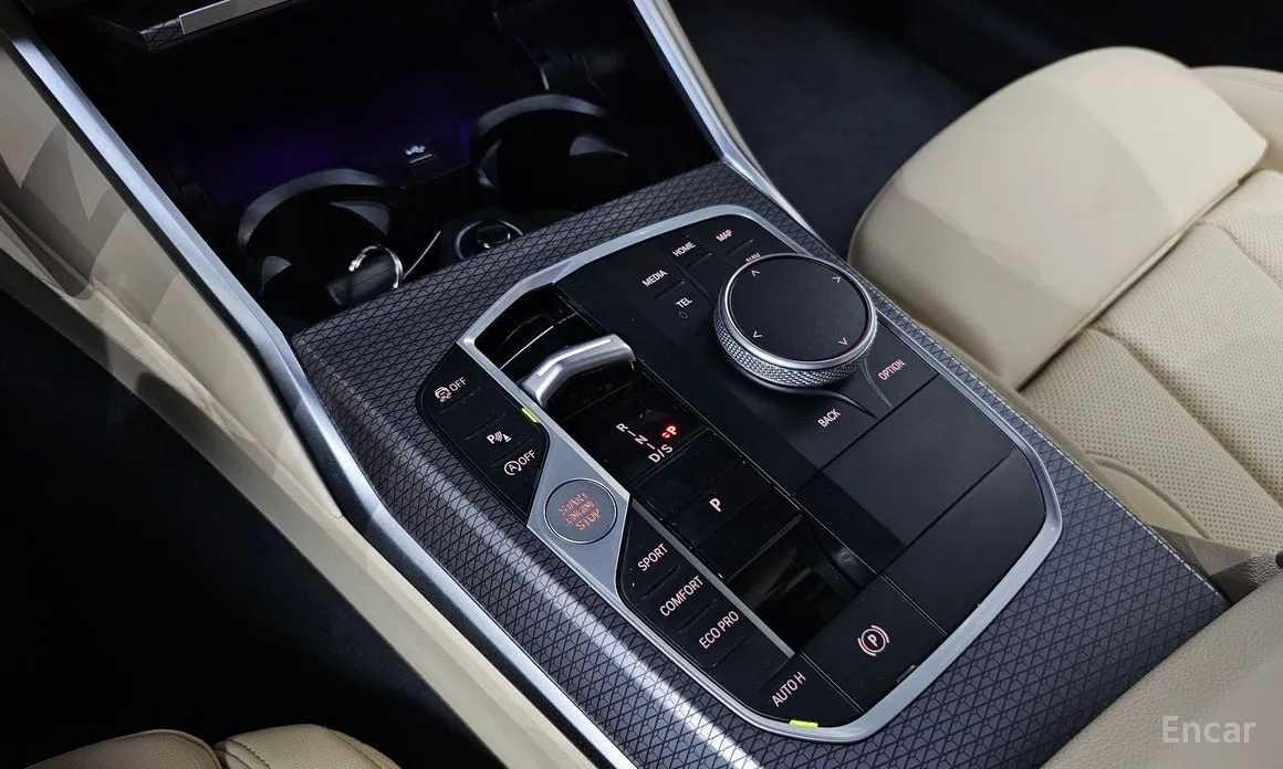 Photo 9 - BMW 3 Series