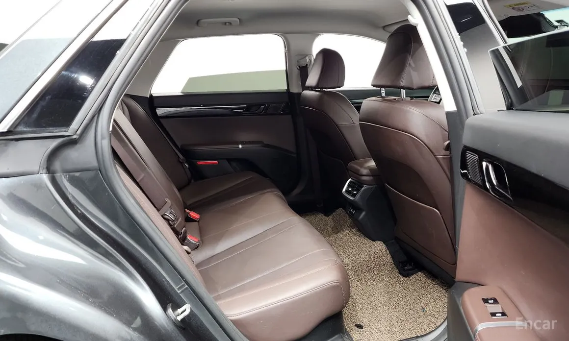 Фото 12 - Hyundai Grandeur