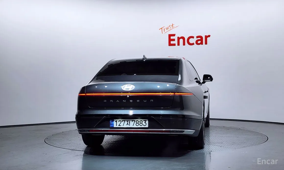 Фото 4 - Hyundai Grandeur