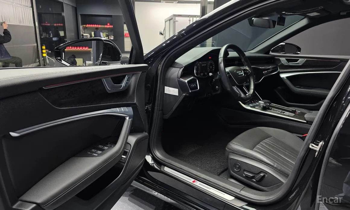 Фото 10 - Audi A6