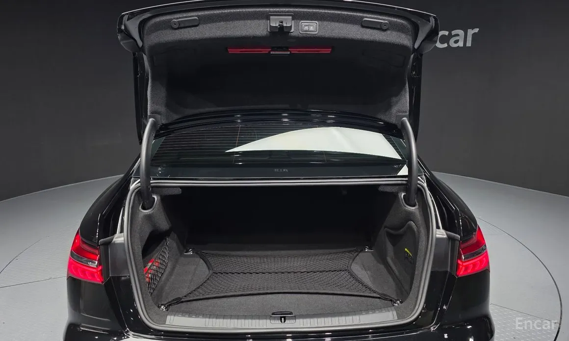 Фото 20 - Audi A6