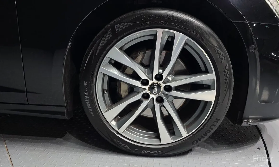 Фото 5 - Audi A6