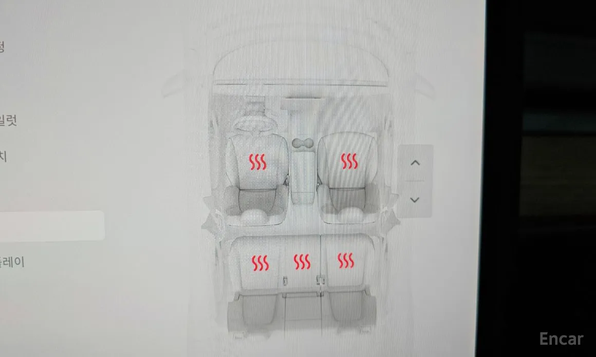 Photo 17 - Tesla Model Y