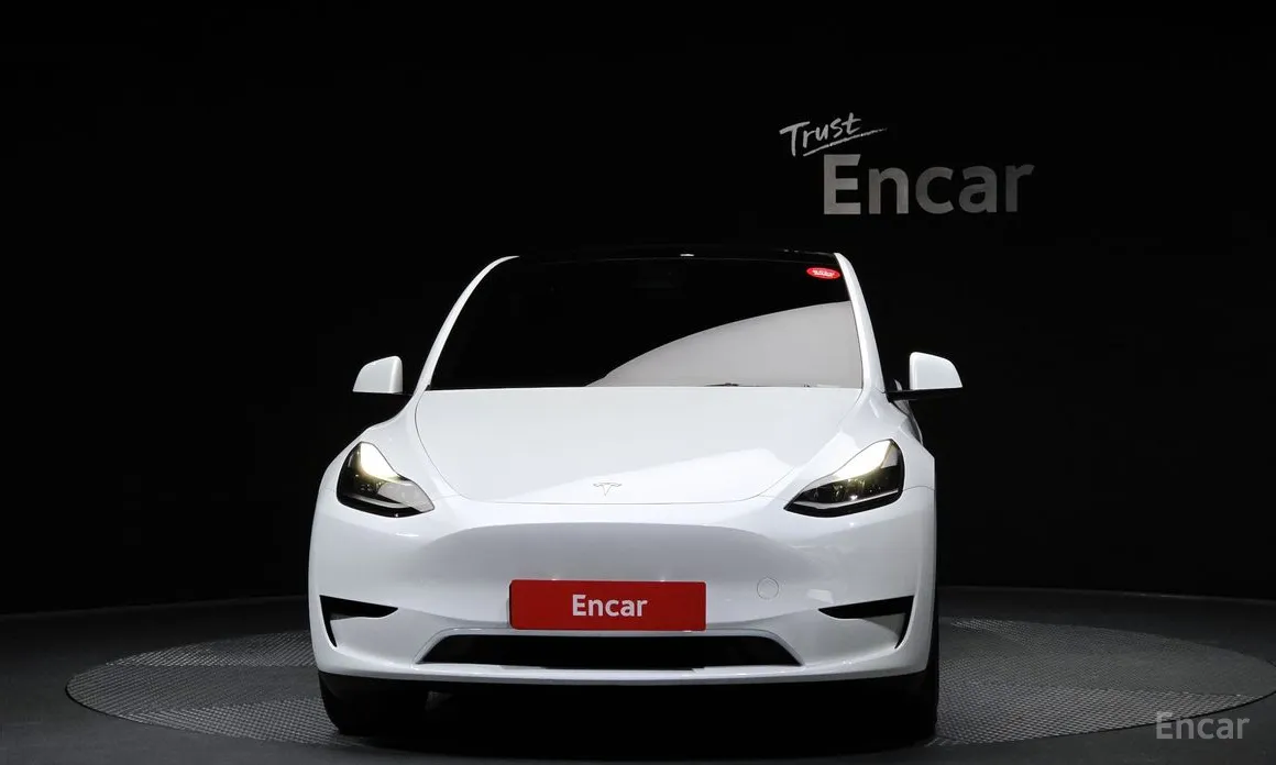 Photo 3 - Tesla Model Y