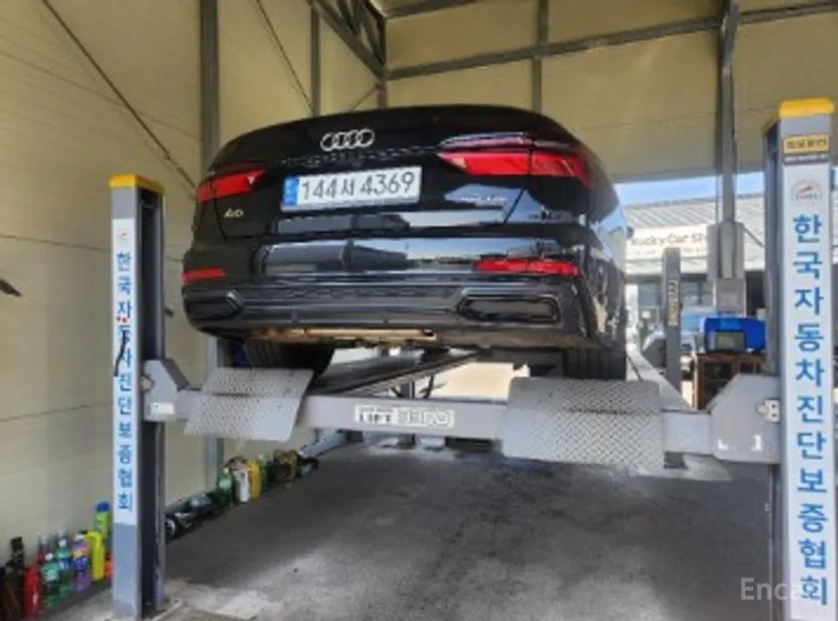 Фото 2 - Audi A6