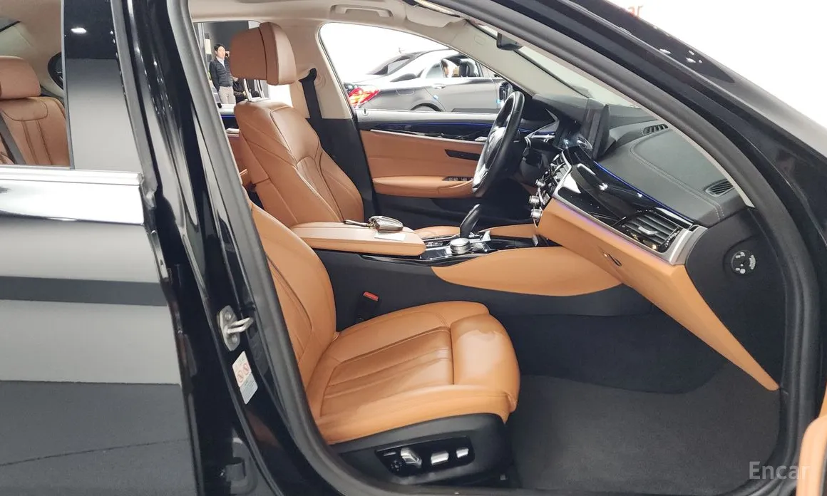 Фото 11 - BMW 5 Series