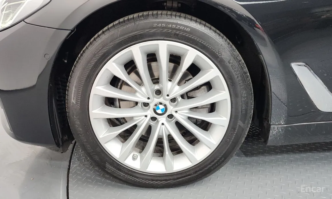 Фото 5 - BMW 5 Series