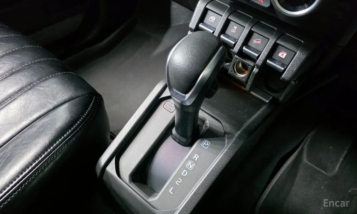 Фото 9 - Suzuki Jimny